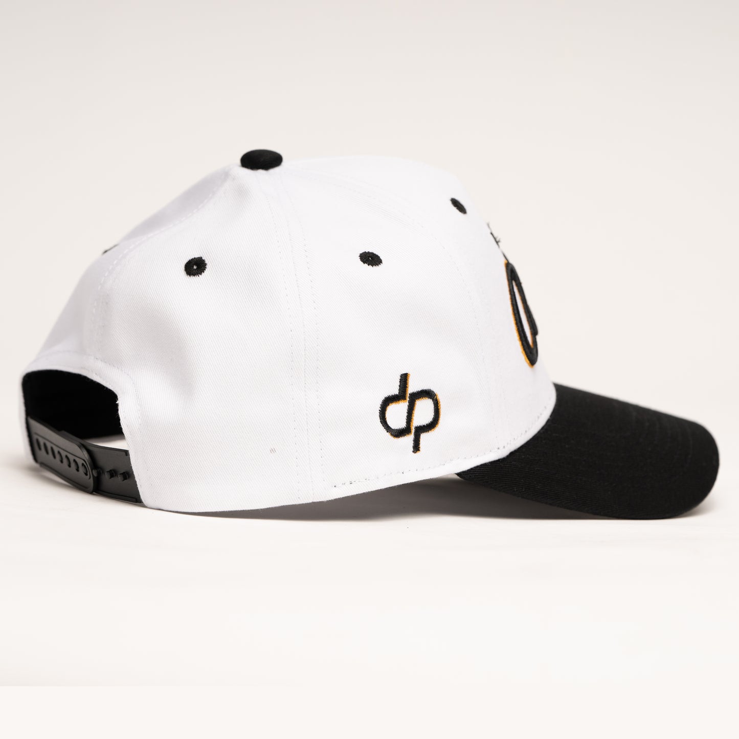East State 06ers™ Two Tone Black and White